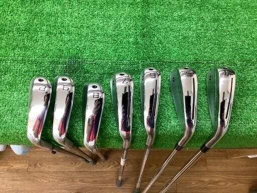 TaylorMade P790 2019 7pcs 4-Pw Iron Set Dynamic Gold 120 VSS S200 Flex Stiff