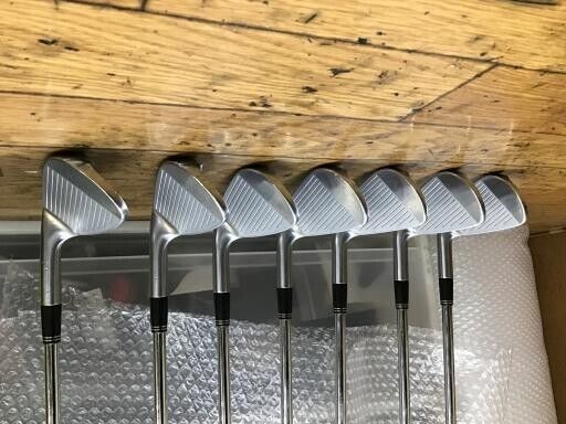 Srixon Z765 7Pcs 4-9+Pw Iron Set N.S.Pro 980GH D.S.T Flex Regular