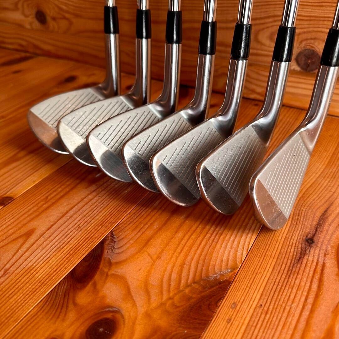 Titleist MB 712 7pcs 4-9-Pw Iron Set Dynamic Gold X100 Flex X Right Handed