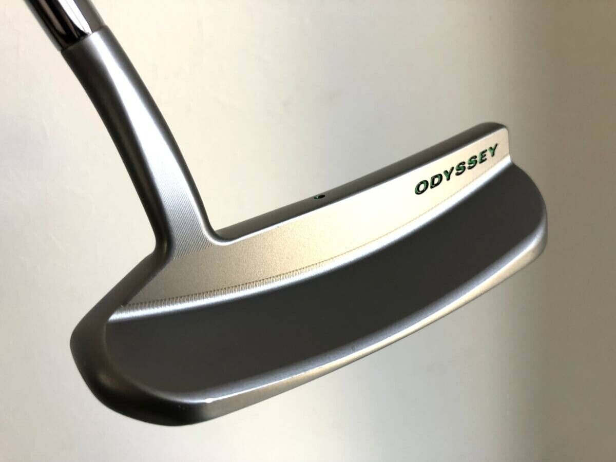 Odyssey TOULON MAJOR RUN MAGNOLIA 33 in Putter Right Handed With Head Cover