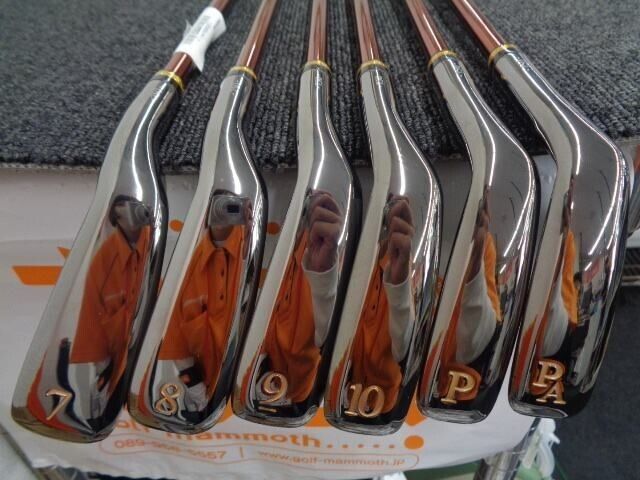 MARUMAN MAJESTY PRESTIGIO XII 6pc Irons Set 7-10/P,PA Flex-R2 LV750 With H/C