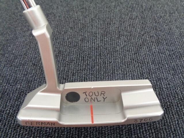 BYRON DESIGN GERMAN TOUR ONLY 35in Putter Right Handed with Head Cover