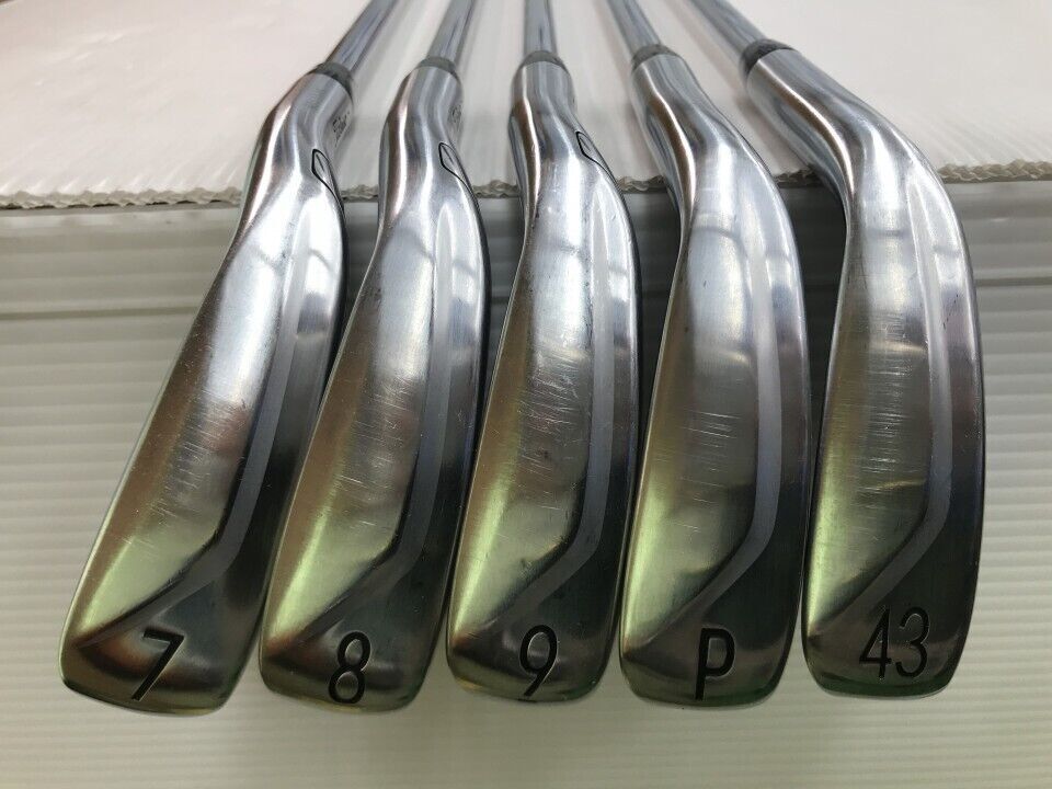 Titleist T400 5pcs 7-9-Pw-43° Iron Set N.S.Pro 880 AMC Flex S RIght Handed