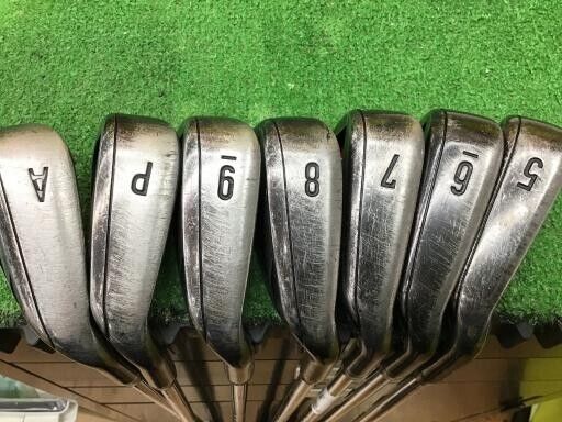 Callaway RAZR X Black 7Pcs 5-9+Pw+Aw Iron Set NSPRO 950GH Flex Stiff