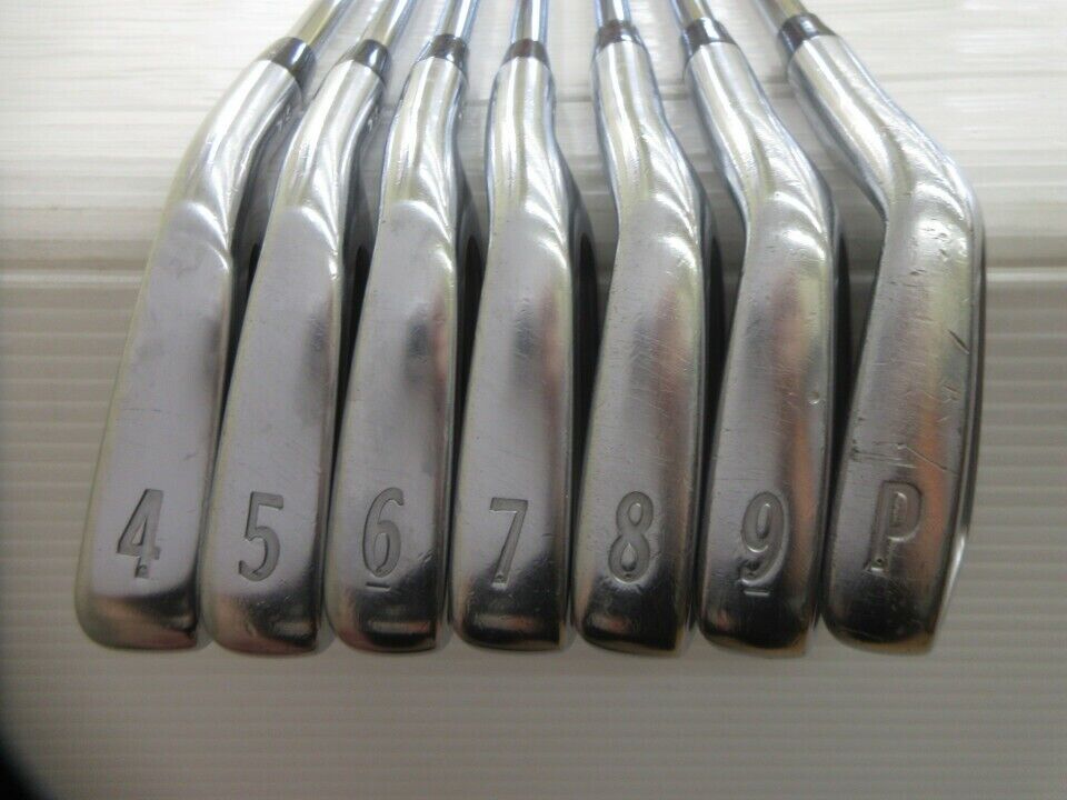 Titleist CB 714 7pcs 4-9-Pw Iron Set N.S.PRO 950GH Flex S Right Handed