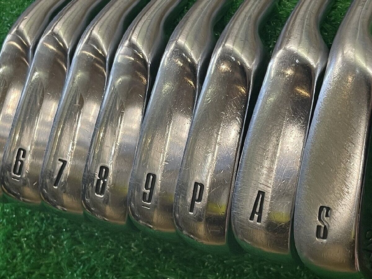 Dunlop XXIO FORGED 8pcs 5-Pw-Aw-Sw Iron Set Miyazaki Waena Flex Stiff