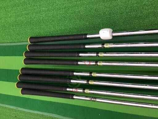 TaylorMade ROCKET BLADEZ TOUR 8pcs 3-Pw Iron Set Dynamic Gold S200 Flex Stiff